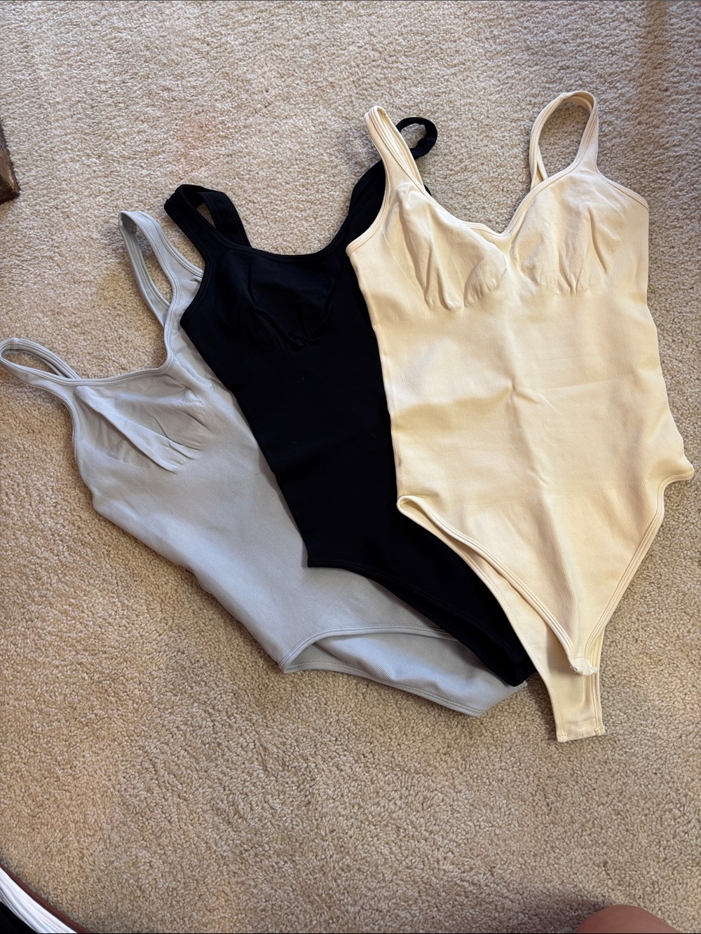 Seamless Scoop-Front Shapewear Bodysuit - Ivory, Black, Gray